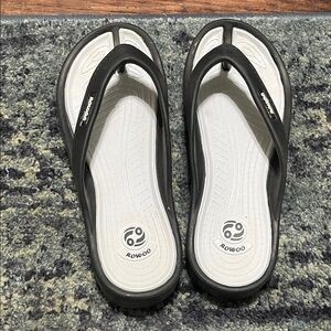 Women's Black Flip Flops
